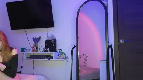 candy_flosse online show from October 14, 2025, 8:15 am