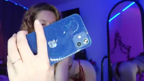 candy_flosse online show from October 25, 2025, 8:11 am