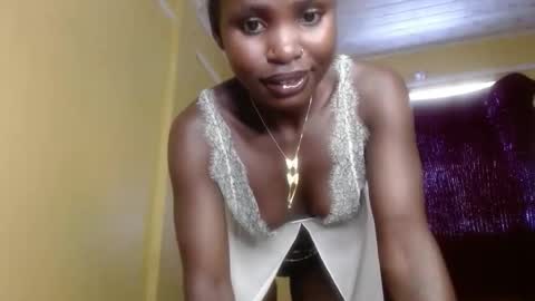 candy_hun online show from November 30, 2025, 9:46 am