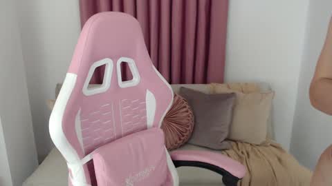 sara ivonne online show from September 8, 2025, 8:52 pm