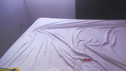 Candy online show from November 7, 2025, 6:52 pm