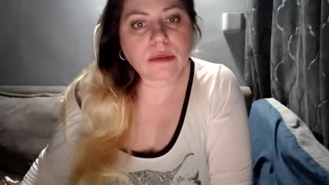 Laura online show from March 17, 2026, 7:39 pm