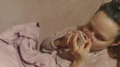 say meow and send tip  online show from February 4, 2026, 10:36 pm