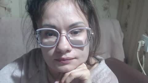 say meow and send tip  online show from March 12, 2026, 8:15 pm