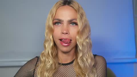 FANSLY  -    online show from February 4, 2025, 4:48 am