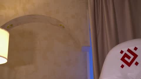 Snapshot of candylolly_ chatting on May 7, 2026, 4:01 pm Anna online show from May 7, 2026, 4:01 pm
