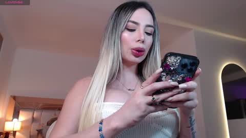 Shenoa Jimenez online show from January 10, 2025, 3:39 am