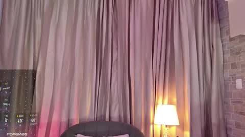 Isabella online show from March 16, 2026, 12:20 pm