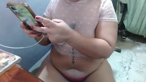 CanelaCollins online show from April 17, 2026, 5:43 am