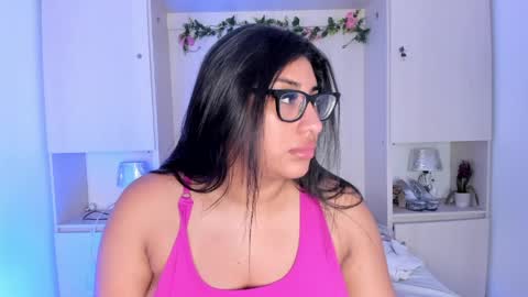 GABRIELA LOPEZ online show from April 2, 2026, 7:55 pm