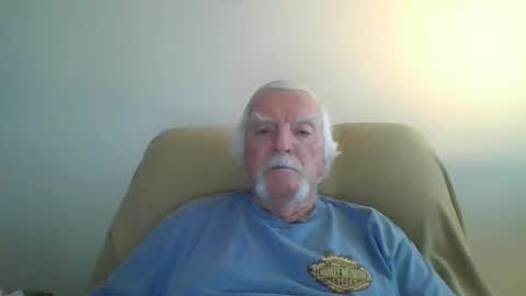 Snapshot of capecod21 chatting on February 17, 2025, 6:37 pm capecod21 online show from February 17, 2025, 6:37 pm