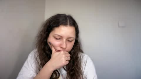 Emma online show from April 6, 2026, 5:19 am