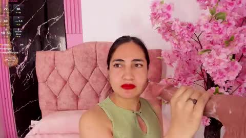 CAPRICORNIO online show from September 27, 2025, 4:39 am