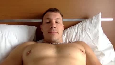 Snapshot of capt_oliver chatting on September 16, 2025, 4:57 am follow my twitter  online show from September 16, 2025, 4:57 am