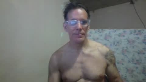 Snapshot of captainfox_ chatting on June 10, 2026, 2:01 am captainfox_ online show from June 10, 2026, 2:01 am