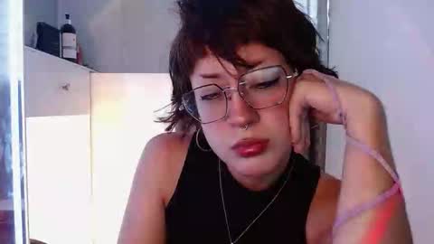 Amy online show from October 29, 2025, 10:11 pm