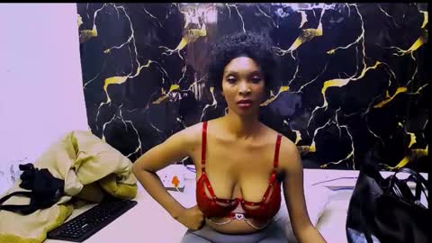 caramelminxx_ online show from June 10, 2026, 8:02 am