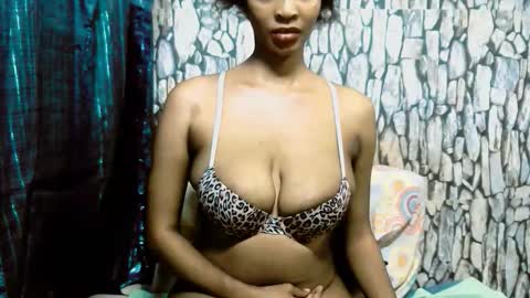 caramelminxxx1 online show from May 5, 2026, 6:54 am