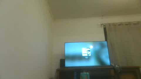 caravibugue online show from December 9, 2024, 6:23 am