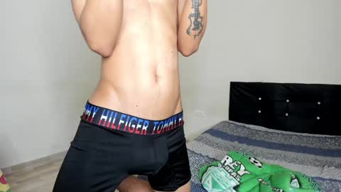 Carlos and Cristian  online show from February 5, 2025, 4:37 am