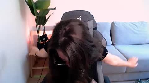 Mary online show from September 10, 2025, 6:35 am