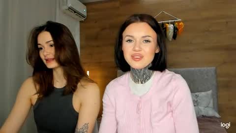 caressyourself online show from February 6, 2025, 8:18 am