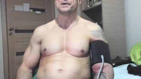 Laz online show from November 5, 2025, 5:46 pm