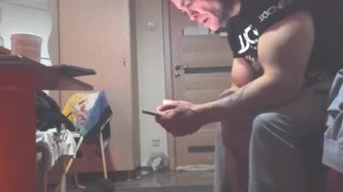 Laz online show from December 14, 2025, 10:09 am