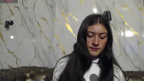 Carito online show from November 10, 2025, 3:27 am