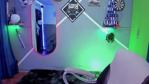 Carl online show from March 12, 2025, 7:24 am