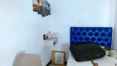 Carla online show from February 25, 2025, 5:47 pm