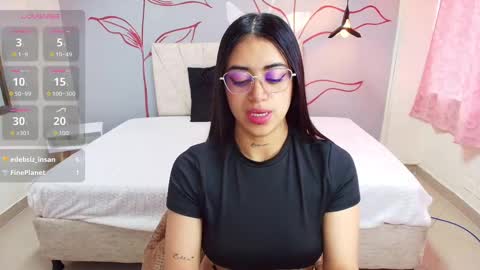 C A R L A online show from September 12, 2025, 11:54 am