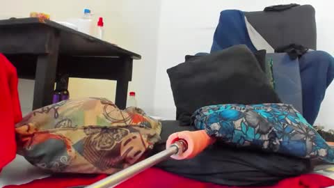 carla_prestige online show from December 2, 2025, 2:56 pm