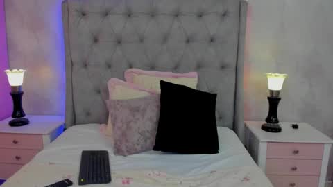 Snapshot of carlabitelly chatting on May 12, 2026, 9:12 pm Carla online show from May 12, 2026, 9:12 pm