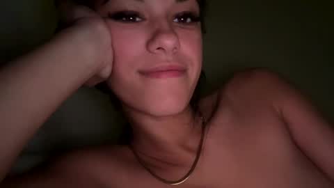 Snapshot of carlamaria200 chatting on December 11, 2024, 8:39 pm Carla Maria online show from December 11, 2024, 8:39 pm