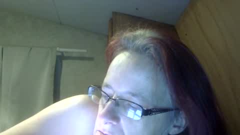 carleeswoman08 online show from March 18, 2026, 11:13 am