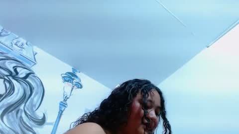 CARLIN GIMENES online show from January 18, 2025, 2:03 am