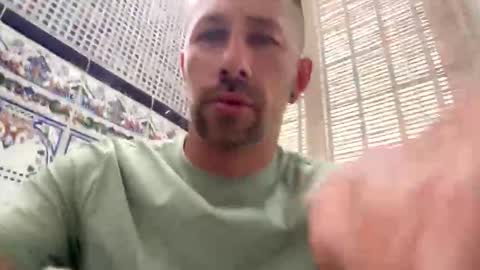 carlosrm440882 online show from May 10, 2026, 7:24 am