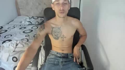 Snapshot of carlossmi01 chatting on October 1, 2025, 1:39 pm carlossmi01 online show from October 1, 2025, 1:39 pm