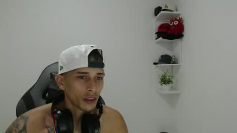 Snapshot of carlossmi01 chatting on November 9, 2025, 2:54 am carlossmi01 online show from November 9, 2025, 2:54 am