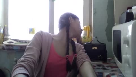 CarlyJoy online show from February 5, 2025, 8:00 am