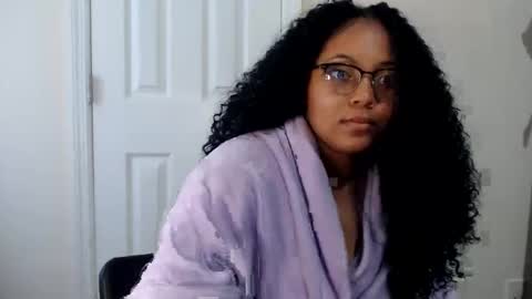 Snapshot of carmellovekisses chatting on September 14, 2025, 10:09 pm CARAMEL xoxo online show from September 14, 2025, 10:09 pm