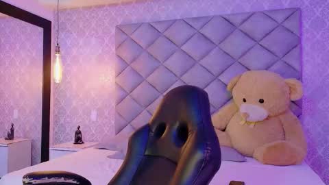 Snapshot of caro_adams1 chatting on November 24, 2025, 11:54 am caro_adams1 online show from November 24, 2025, 11:54 am