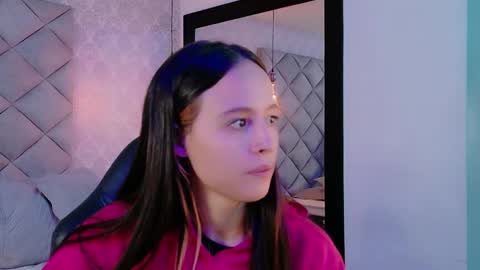 Snapshot of caro_adams1 chatting on November 26, 2025, 11:33 am caro_adams1 online show from November 26, 2025, 11:33 am