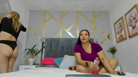 Caroline online show from April 11, 2026, 11:47 am