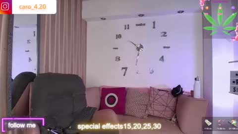 Snapshot of caro_fisher chatting on October 3, 2025, 12:02 pm Caro Fisher online show from October 3, 2025, 12:02 pm