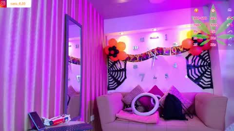 Snapshot of caro_fisher chatting on October 24, 2025, 11:39 am Caro Fisher online show from October 24, 2025, 11:39 am