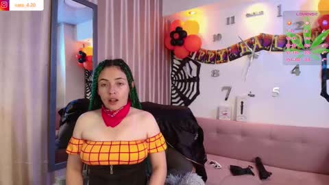 Snapshot of caro_fisher chatting on November 1, 2025, 1:13 pm Caro Fisher online show from November 1, 2025, 1:13 pm