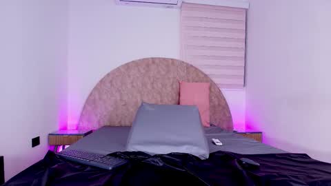 caro online show from February 15, 2026, 3:03 am