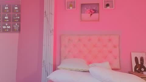 caro_lovings online show from May 21, 2026, 3:46 am